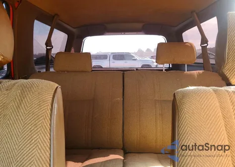 1990 Toyota 4Runner Vn39 Sr5 from USA, damaged, VIN JT3VN39W8L0025785